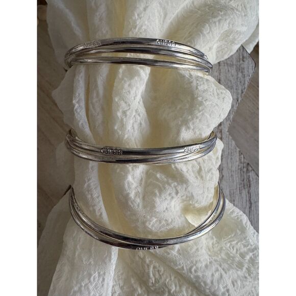 Vintage Guess Silver Bangle Bracelet, Early 2000s Y2K Logo Jewelry - Picture 4 of 6